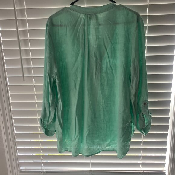 Soft Green Linen Blend Blouse PXL - Picture 9 of 13